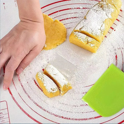 1pc Plastic Cake Cream Spatula, Dough Knife, Butter Scraper With Plain Smooth Edge, Baking Tools